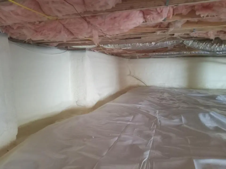 Crawl space encapsulation with closed-cell spray foam for Metal Roof Coating in Hamburg